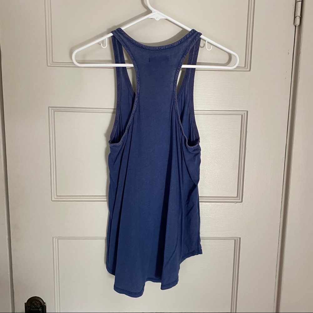 AE Flowy Tank - Picture 2 of 4